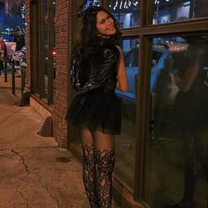 Meet your Posher, Elle